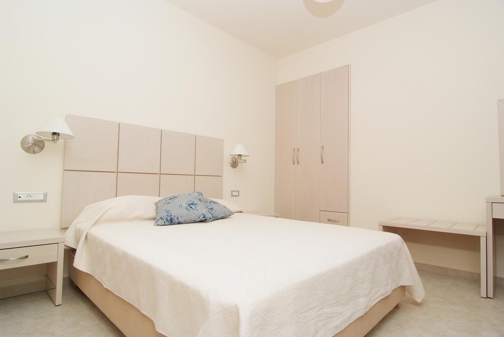 Architect'S Apartments Kato Daratso Habitación foto